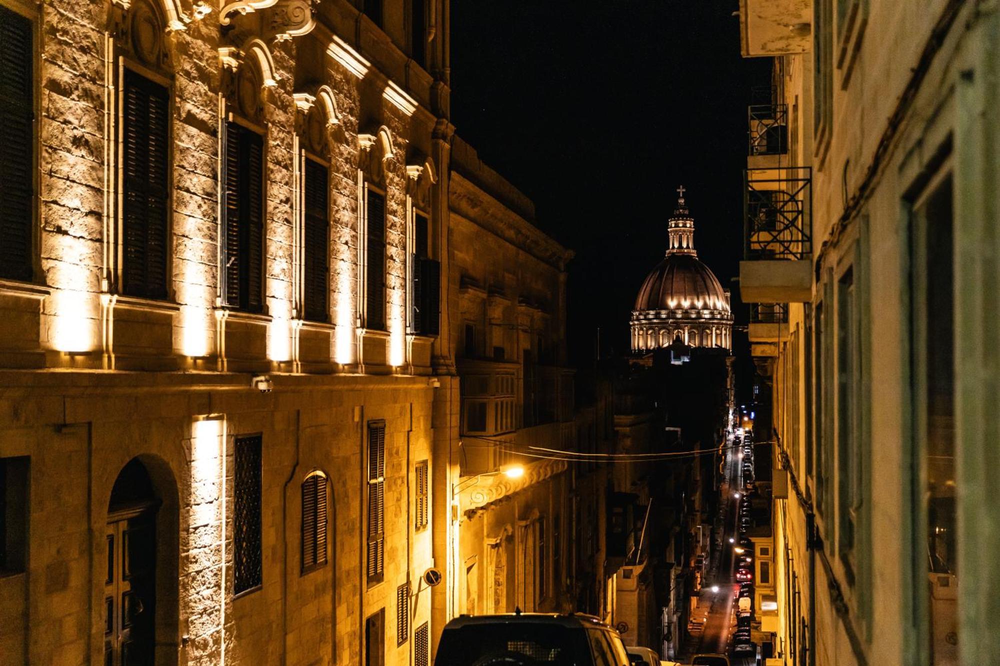 Valletta Waterfront 2 Beds Flat By Arcobnb Il-Furjana Ngoại thất bức ảnh