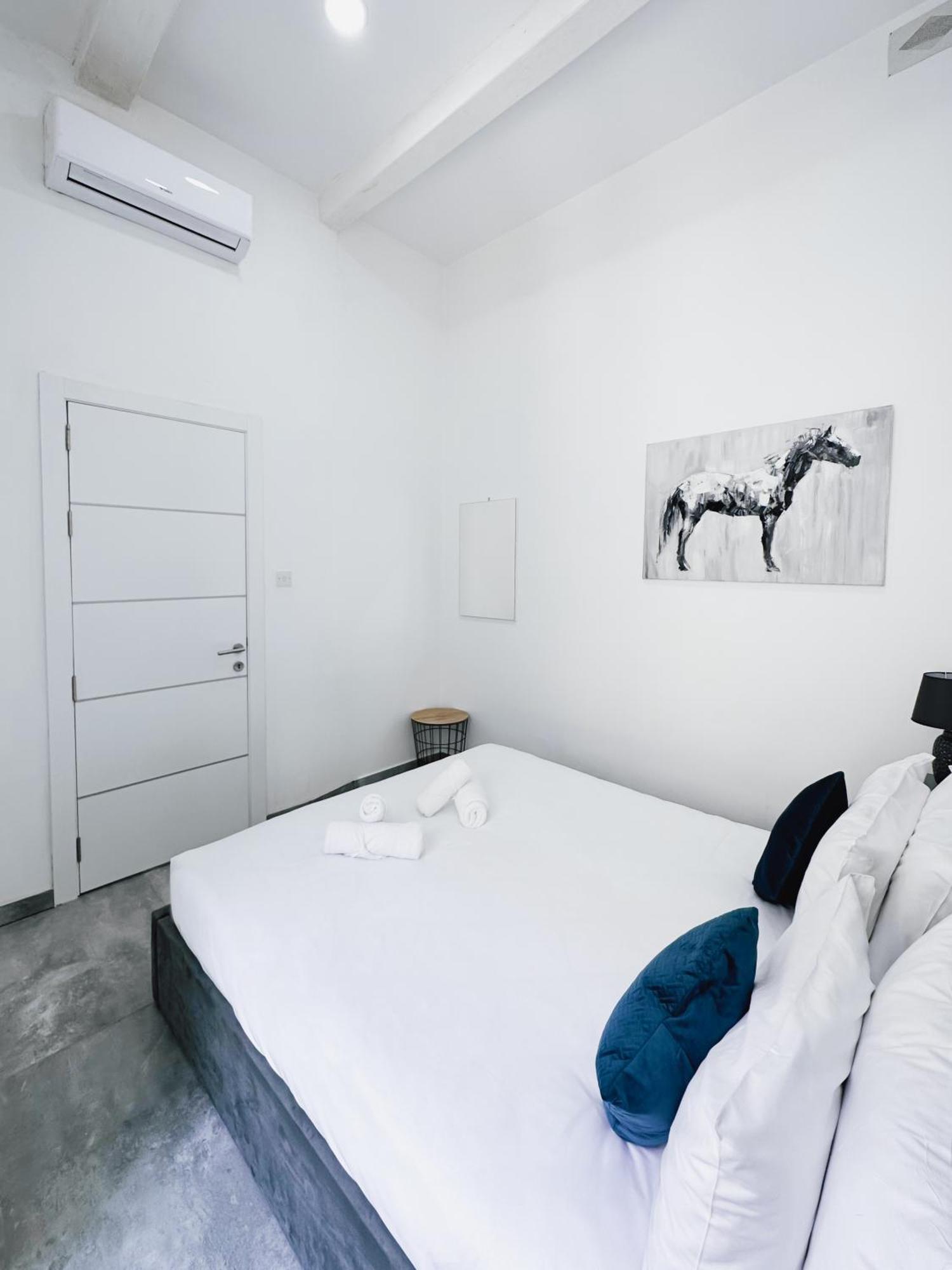Valletta Waterfront 2 Beds Flat By Arcobnb Il-Furjana Ngoại thất bức ảnh
