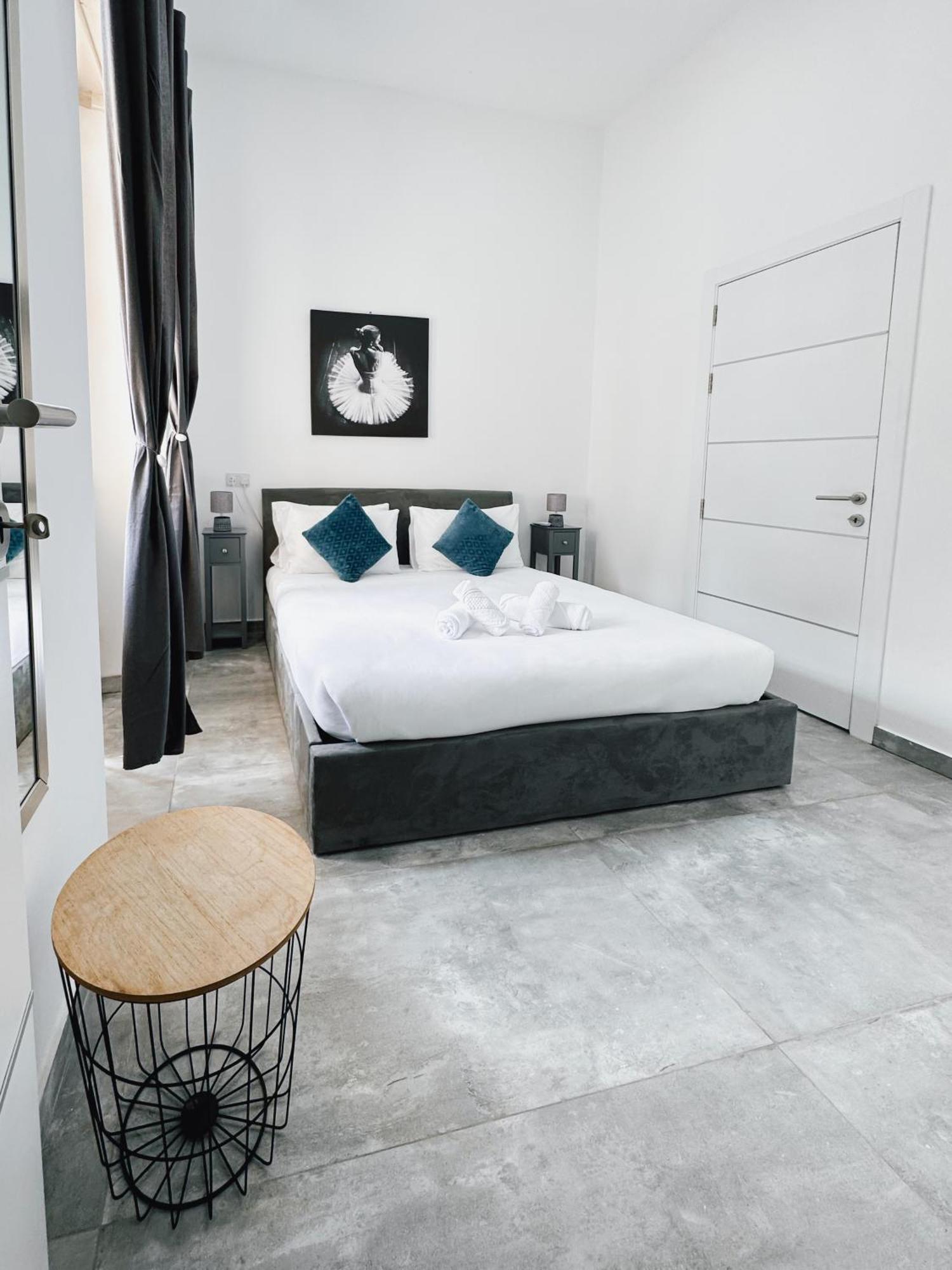 Valletta Waterfront 2 Beds Flat By Arcobnb Il-Furjana Ngoại thất bức ảnh